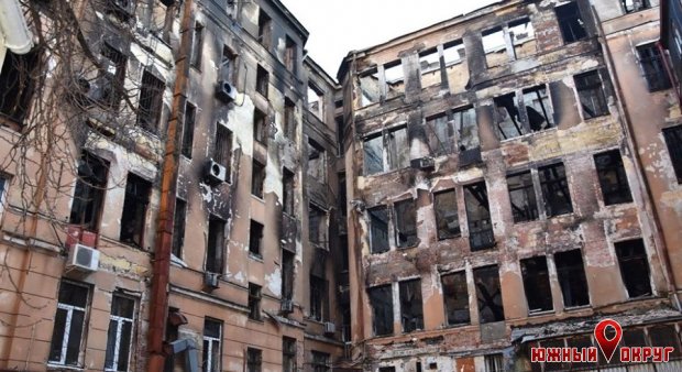 СБУ: сотрудники ГСЧС пытались уничтожить документацию о проверке пожарной безопасности колледжа на Троицкой