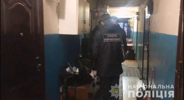 Взрыв гранаты: в Одессе трое мужчин доставлены в больницу с осколочными ранениями (фото, видео)