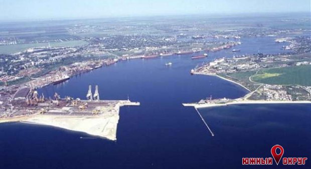 Порт "Черноморск" может остановить свою работу