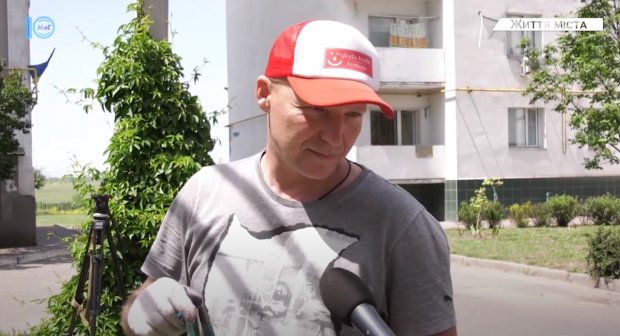 Виталий Андронов, житель дома, экс-игрок ГК "Портовик".