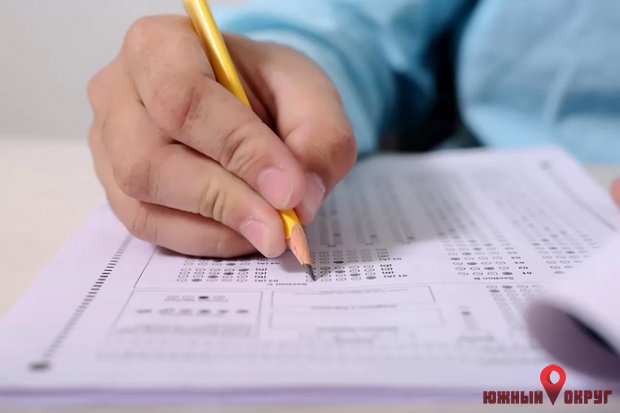 ГИА и ВНО по желанию: Президент Зеленский подписал законопроект об отмене обязательного прохождения тестирования