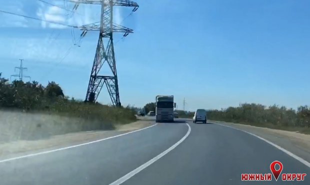 На дороге Одесса-Южный закончили мелкий ремонт (видео)