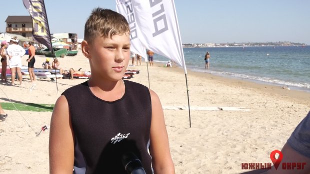 Александр Леонов, победитель Кубка Чёрного моря по САП-бордингу в детской категории.
