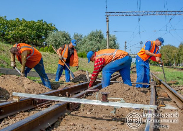 Железнодорожные пути АО “ОПЗ‟ перешли в процесс модернизации (фото)