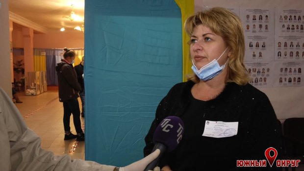Мария Черная, председатель участковой избирательной комиссии № 510521 в с. Сычавка.
