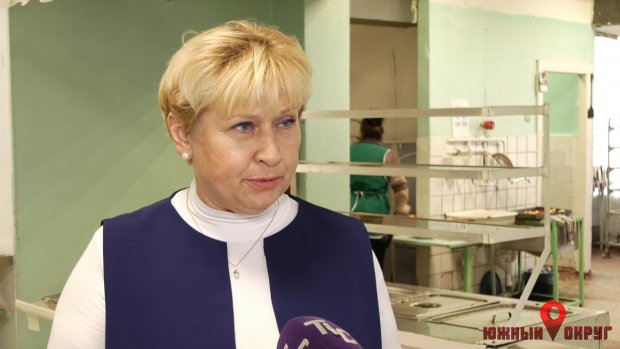 Елена Комарова, директор школы № 2.