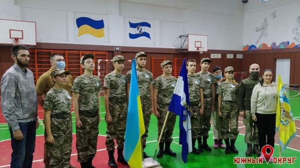 В южненской школе прошла военно-патриотическая игра “Сокол‟ (“Джура‟) (фото)