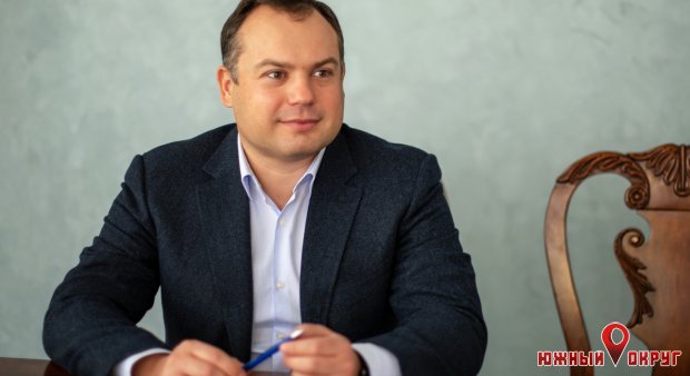 Виталий Кутателадзе, депутат Южненского горсовета, директор ТИС-Уголь.