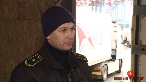 Евгений Епифанов, таможенный инспектор.