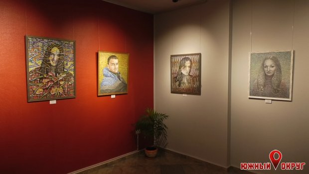 В городской галерее Южного проходит выставка талантливой художницы “Мелодия души‟ (фото)