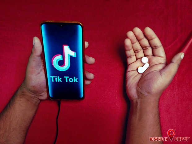 В Украине могут запретить социальную сеть “Tik-Tok‟ и продажу лекарств лицам до 18 лет