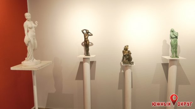 В городской галерее Южного открылась выставка одесского скульптора Александра Коваля (фото)