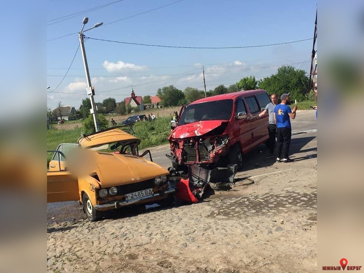 На повороте на Сычавку произошло смертельное ДТП (фото, обновлено)