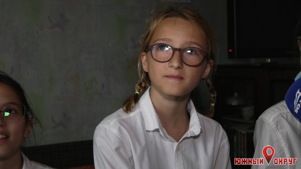 Анита Андронова, ученица 5-го класса Южненского УВК ООСШ № 2 — Центр — ПТУ.
