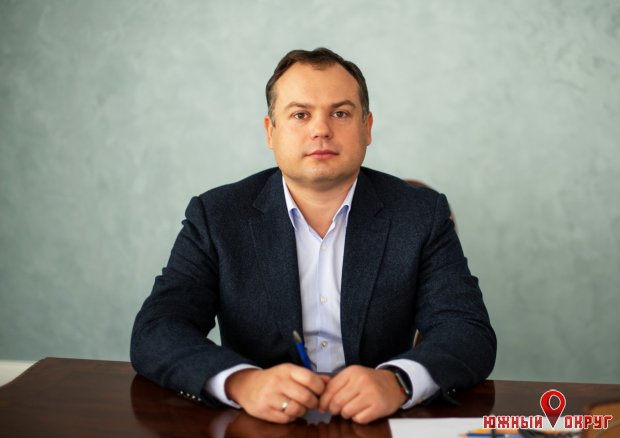 Виталий Кутателадзе, соучредитель БФ Алексея Ставницера, депутат Южненского городского совета.