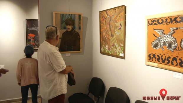 В городской галерее Южного выпускники школы искусств представили свои работы (фото)