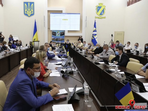 На сессии горсовета депутаты отложили принятие решений по вопросам земельных участков для жителей Новых Беляр (фото)