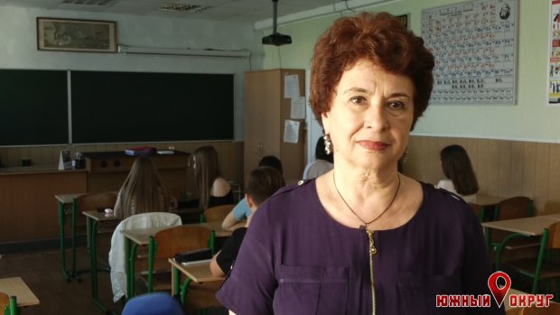 Елена Медведева, преподаватель химии, классный руководитель 4-го курса украинского лицея АШГ.