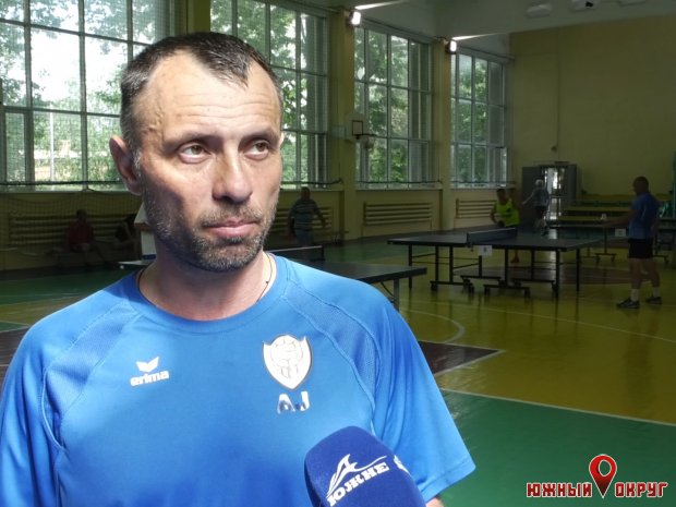 Владимир Печерный, тренер по настольному теннису.