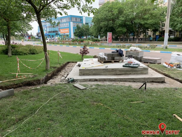 Скульптура в виде соцветия из лепестков будет установлена в южненском сквере “Китайский сад‟ (фото) 