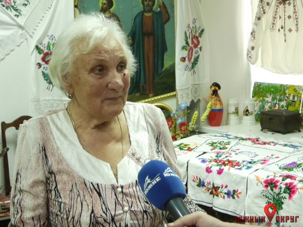 Тамара Семенюк, мастерица народной вышивки.