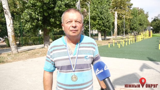 Сергей Янчев, участник турнира по настольному теннису, обладатель I места.