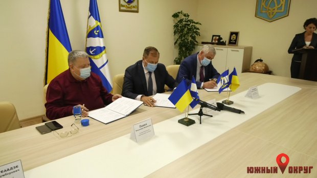 Представители Южненской, Визирской и Коблевской громад подписали меморандум о сотрудничестве (фото)