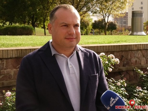 Виталий Кутателадзе, директор ООО “ТИС-Уголь‟, депутат Южненского городского совета.