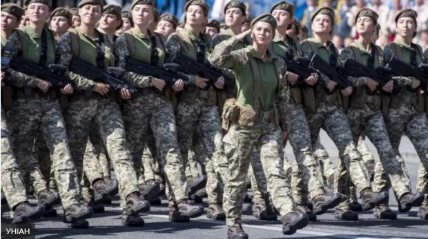 Женщинам каких профессий в Украине придется встать на военный учет