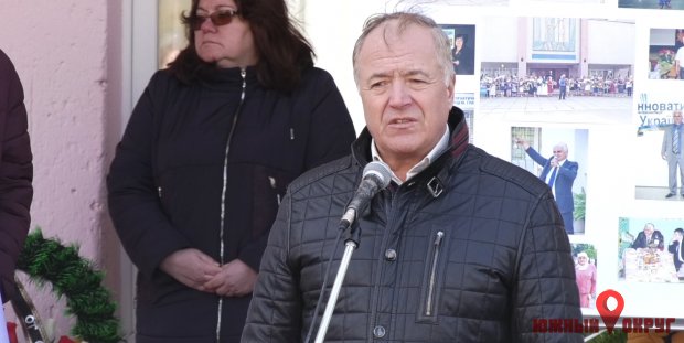 Владимир Новацкий, Южненский городской голова.